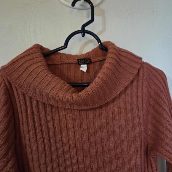 Pre-owned Excellent - Picture 2 of 13